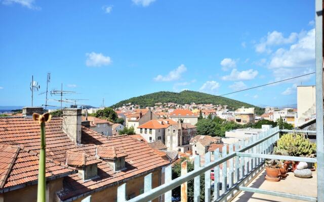 Big 80 m2 apt With Balcony in the Heart of Split