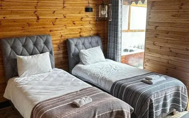 küçük göl köy