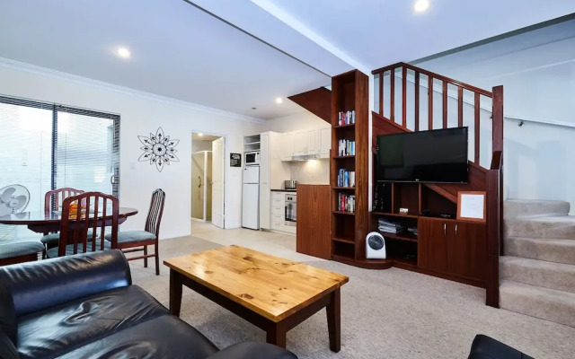 Fremantle Townhouse Unit 4