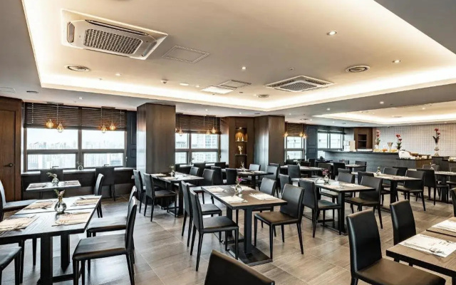 Ramada s & Suites Seoul Namdaemun