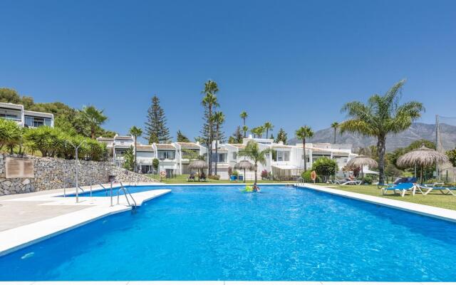 Azahara1 Beautiful apartment frontline golf