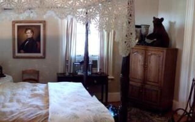 Thornton House Bed and Breakfast