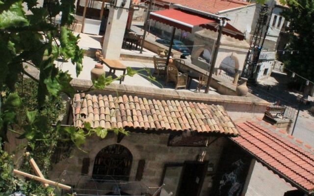Tokmak Konuk Evi