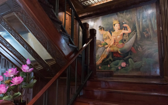 True Siam Rangnam Hotel