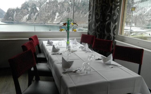 Panoramarestaurant Hotel Roggerli