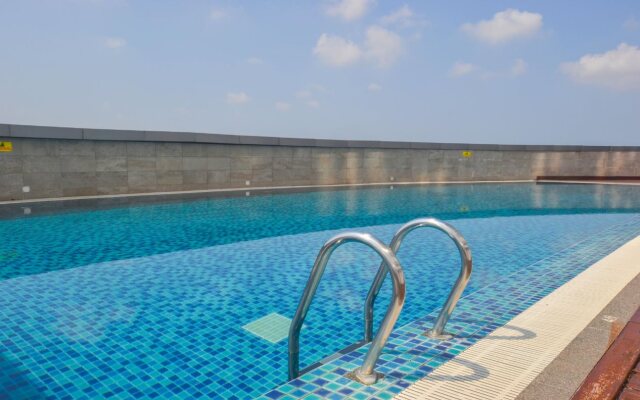 Grand Alora Hotel