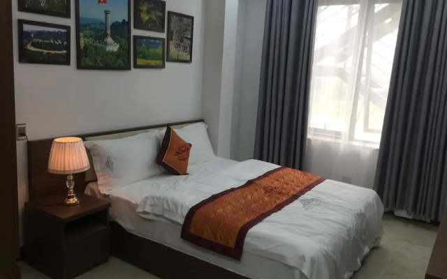 Dinh Gia Hotel