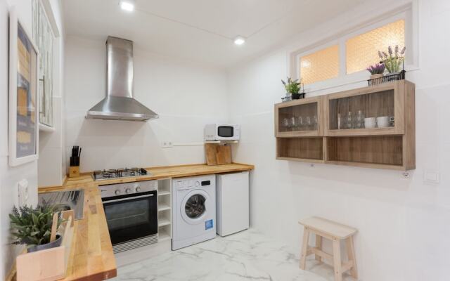 Liberty Duplex Three-Bedroom Apartment - by LU Holidays