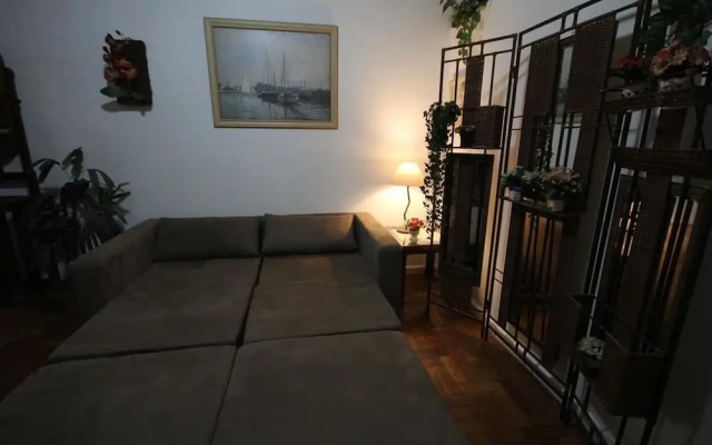 GoHouse Atlantica 813