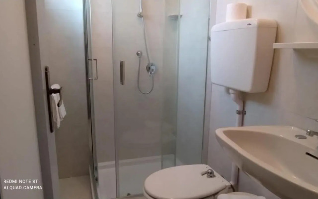 Kristalex Pet Family Hotel