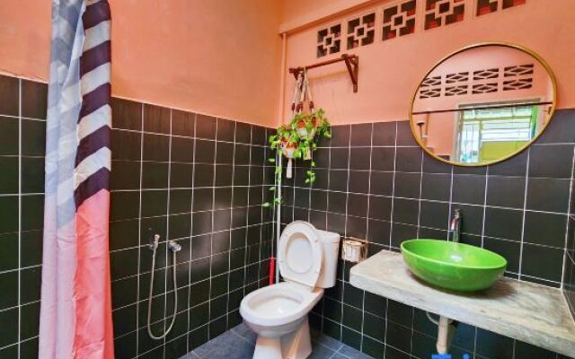 Ipoh Station 18, Rainforest Loft 2, 31650 Ipoh, Perak