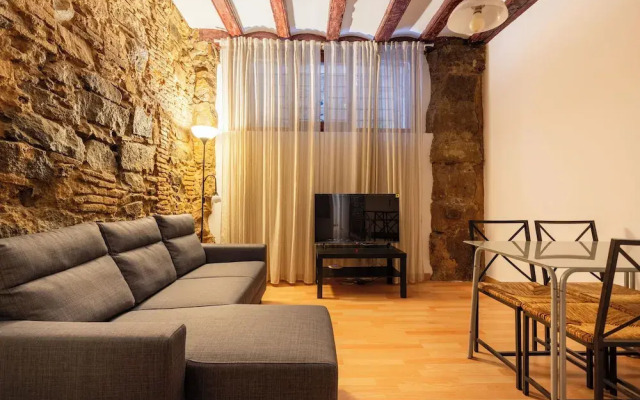 Apartment Near Las Ramblas For Families Or Friends