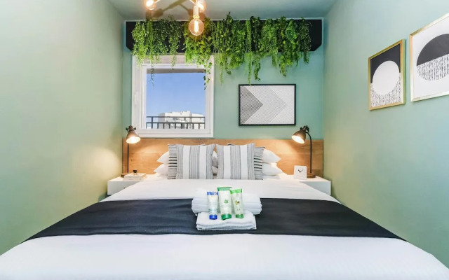 New - Trendy One Bedroom Apt, Most Popular Area