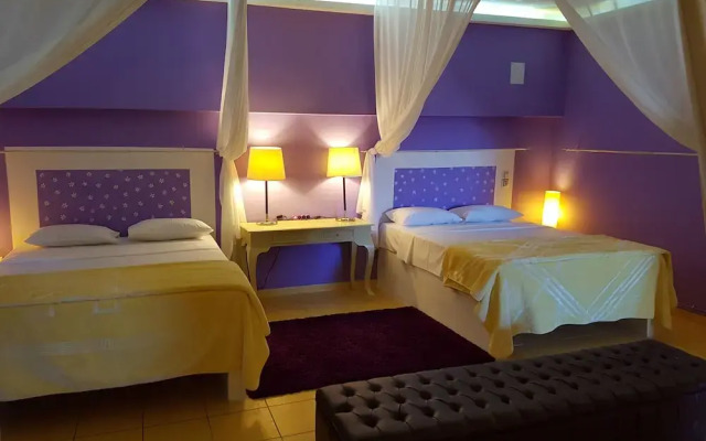 The golden brown luxury guesthouse