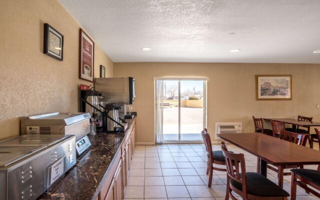 Econo Lodge I-40 exit 286 Holbrook