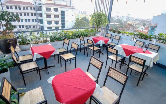 Sammy Luxury Hotel