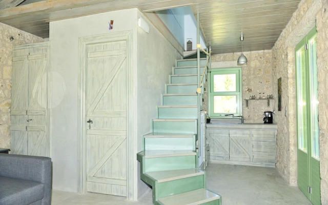 Villa Ermis- Mounty Island Villas