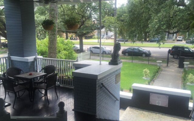 NOLA Grand Canal Hotel