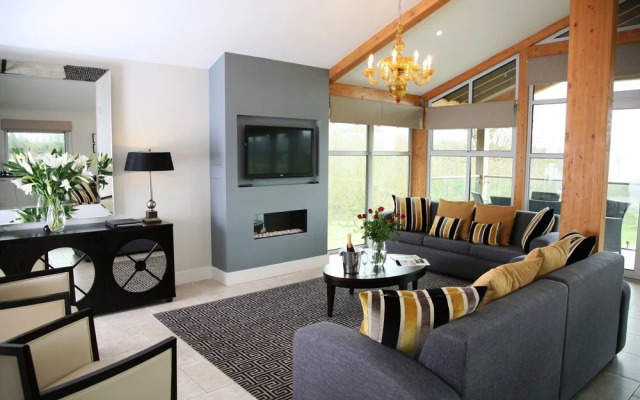 Apple Tree Lodges