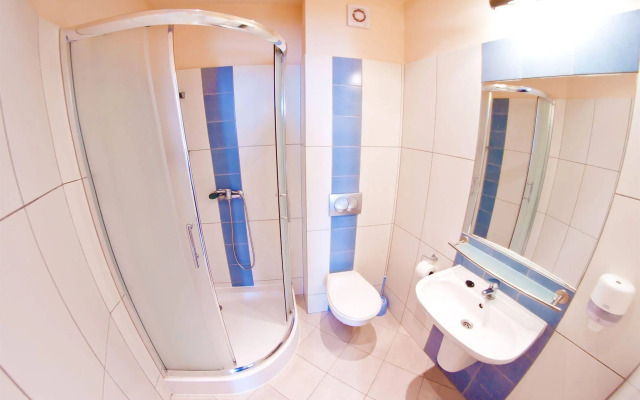 Brama Hostel