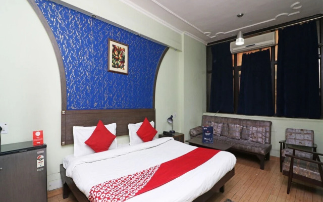 Hotel Samrat By OYO Rooms