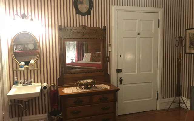 The Gables Bed and Breakfast Philadelphia