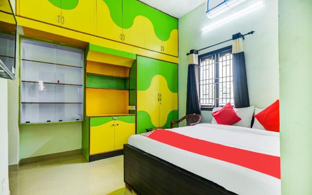 OYO Flagship 63029 Aruthraa Residency