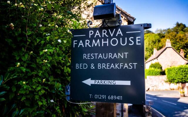 Parva Farmhouse Riverside Guesthouse