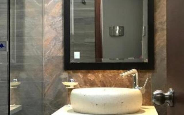 Hotel Fray Lazaro