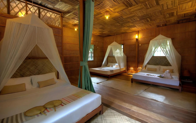 Palm Village Resort & Spa