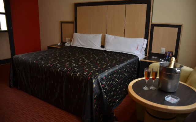 Hotel & Villas Plaza del Rey - Solo Adultos