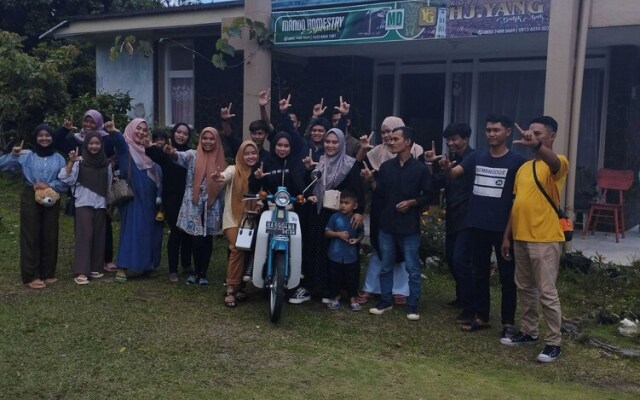EXPRESS O 92070 Mando Homestay Syariah Near KANTOR LURAH Bukik Apik Puhun