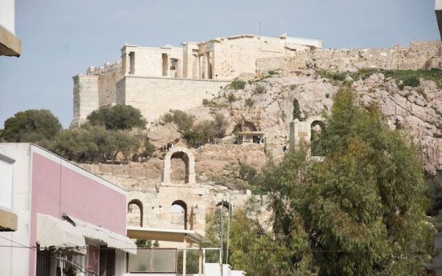 Incredible Acropolis Stay by Cloudkeys