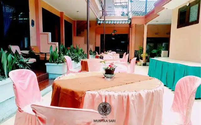 Mustika Sari Hotel