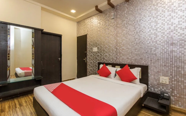 OYO 23471 Hotel Hilton Tower