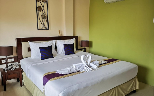 Seven Seas Hotel