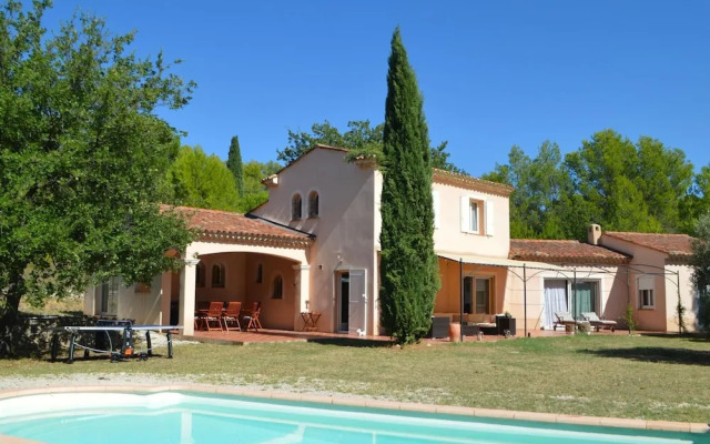 House in Montfort-sur-argens With Garden