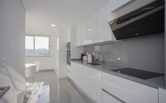 Liiiving-Luxury RiverView Apartment VIII