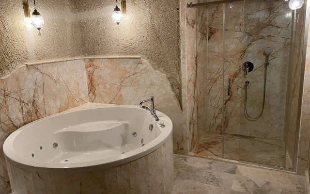 Roma Cave Suite Hotel