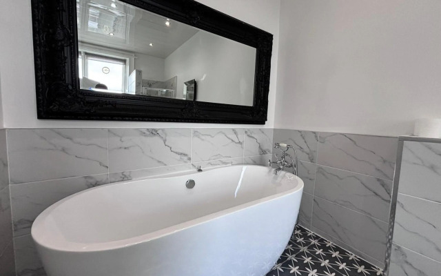 Richmond Park Hotel