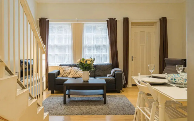 2 Bed Grassmarket Apartment