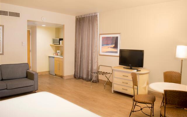 Holiday Inn Express Monterrey Galerias by IHG