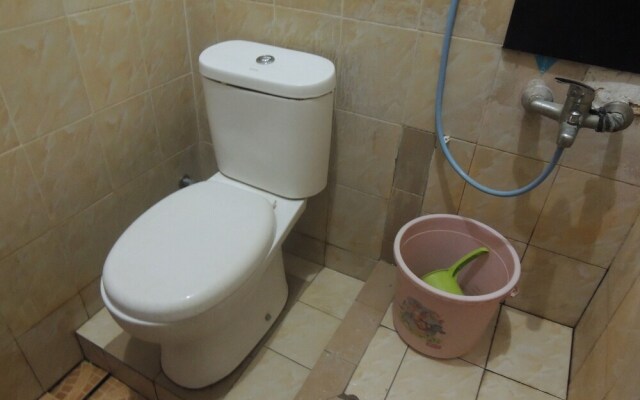 Ungu Nasional 2 Hotel