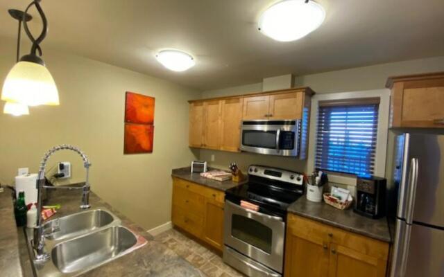 Lush Mountain Accommodations