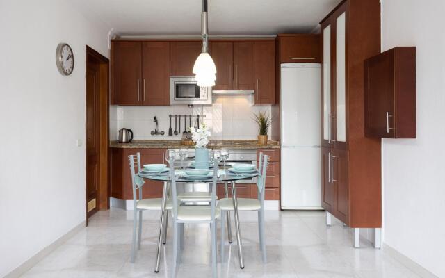 Home2Book Bright Center Santa Cruz, Wifi