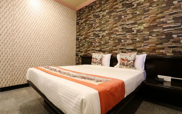 OYO 10348 Hotel Ashoka Regency