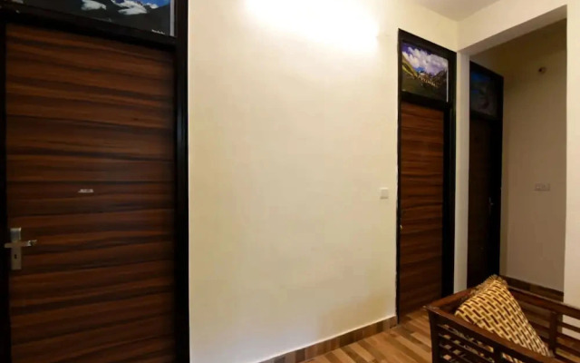 Dev Villa Guest House