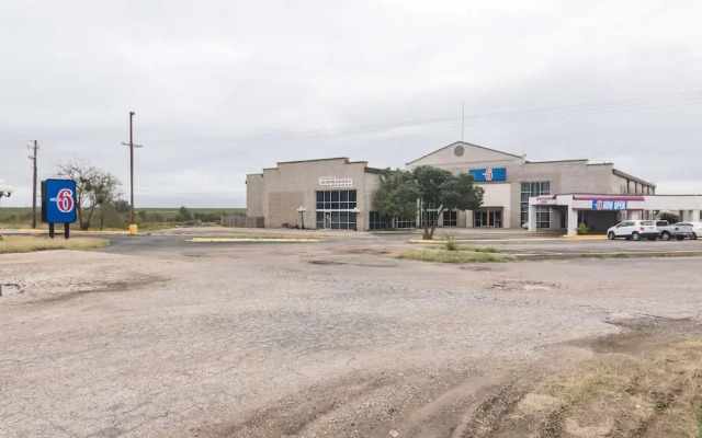 Motel 6 Snyder, TX