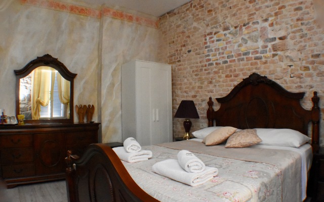 PIETRA ROSSA Luxury Rooms