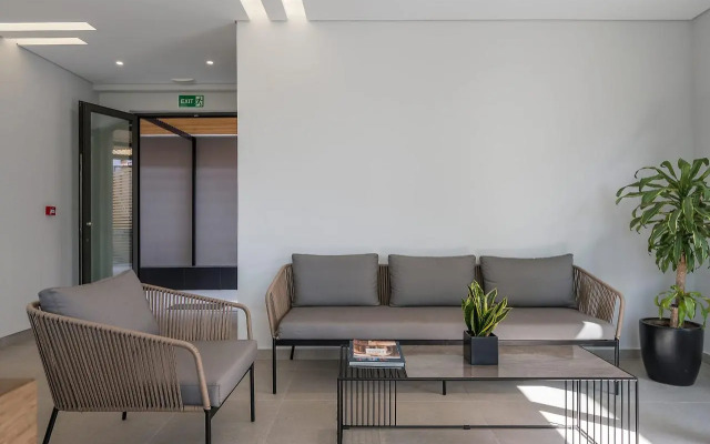 Ostrakon Suites